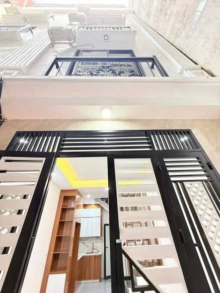 NHÀ MỚI QUAN NHÂN – 5 TẦNG – NGÕ THÔNG – 60M RA Ô TÔ