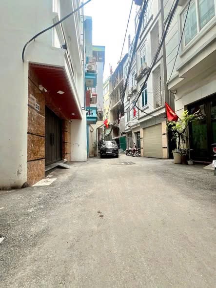 NHÀ ĐẸP NGUYỄN LÂN – PHÂN LÔ – 20M RA Ô TÔ – SỔ VUÔNG