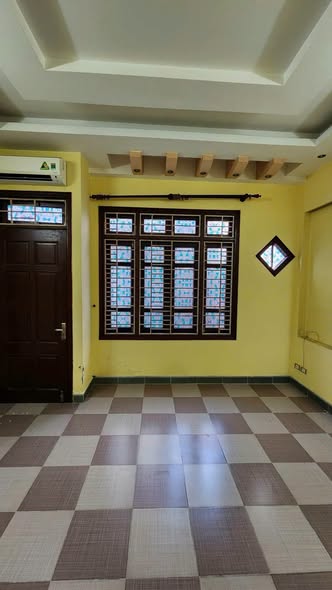 CHO THUÊ NHÀ NGUYÊN CĂN – Ô TÔ ĐỖ CỬA – 5 TẦNG - 5PN - 50M2