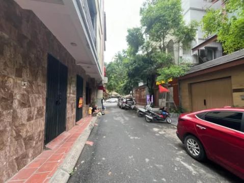 PHÂN LÔ LÔ GÓC - MẶT TIỀN QUYỀN LỰC - MỘT NHÀ RA PHỐ - Ô TÔ ĐỖ CỬA - NGUYỄN THỊ ĐỊNH