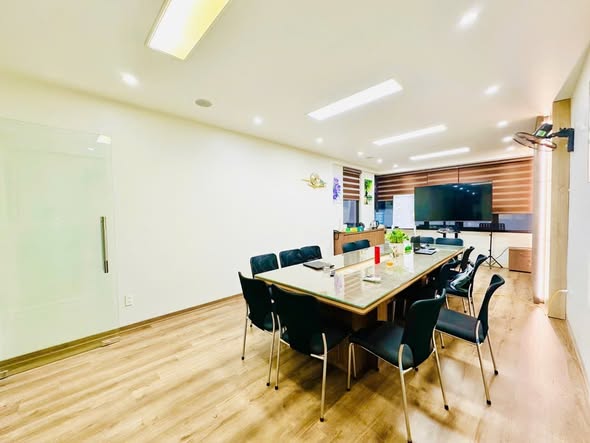HÀNG HIẾM THÁI HÀ – 8 TẦNG THANG MÁY TRÊN ĐẤT 80M² – GIẢM CÒN 54 TỶ