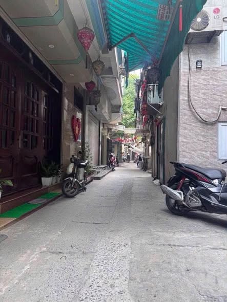 Bán đất Bạch Mai chỉ 140tr/m