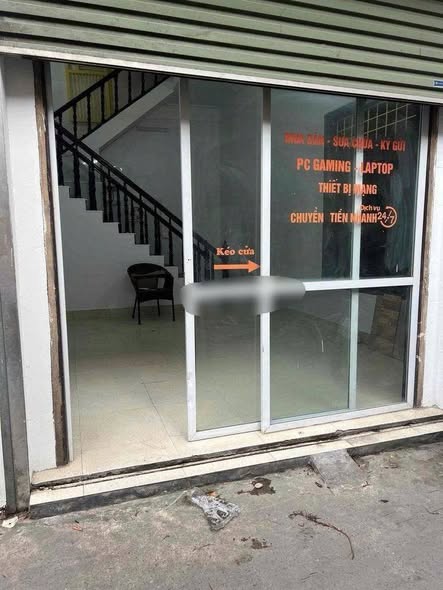 CẦN TÌM NHÀ VỪA Ở VỪA KINH DOANH? ĐỪNG BỎ LỠ CĂN NHÀ 3 TẦNG PHẠM VĂN ĐỒNG!