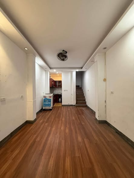 Chính chủ bán.n nhà TÂN MAI - HOÀNG MAI - 10M Ô TÔ TRÁNH