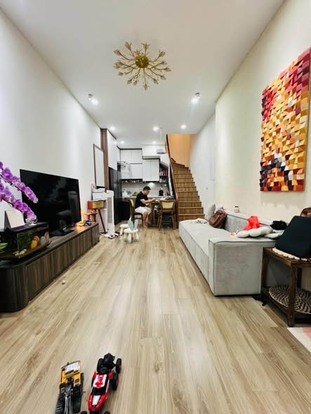 Cần bán nhanh nhà Hoàng Hoa Thám - Ba Đình 20 mét ra ô tô ngõ rộng thông kinh doanh