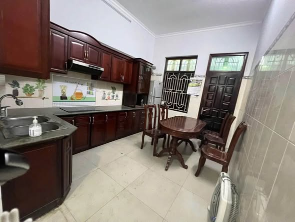 Cho thuê nhà 40m2*5 tầng Hoàng Sâm, Cầu Giấy - 16,5tr/tháng