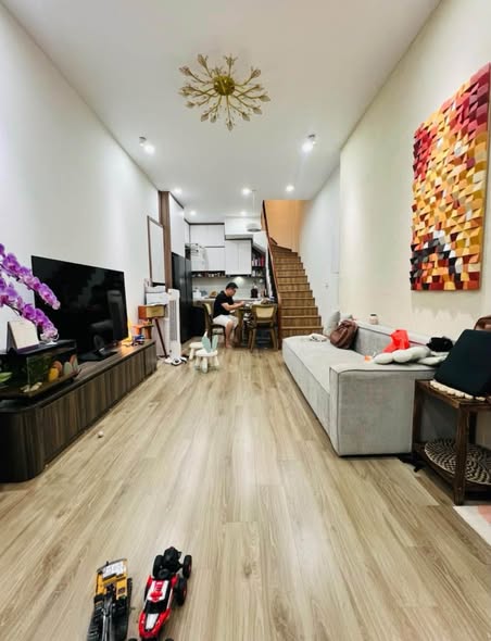 Nhà đẹp 4 tầng Hoàng Hoa Thám/TT Ba Đình - dt 35m2 - Giá 9.9 tỷ