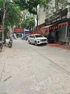 PHỐ PHẠM TUẤN TÀI  CẦU GIẤY #KINHDOANH #ÔTÔ   DÂN XÂY _ XEM LÀ THÍCH.................DT62M, 5T,MT...