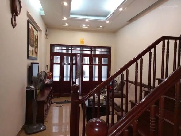 Cho thuê nhà nguyên căn ngõ 126 Khuất Duy Tiến - Ngụy Như Kon Tum - Thanh Xuân