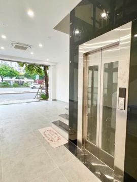 Cho thuê tòa nhà liền kề biệt thự mặt phố Tố Hữu, Him Lam Vạn Phúc, Hà Đông.