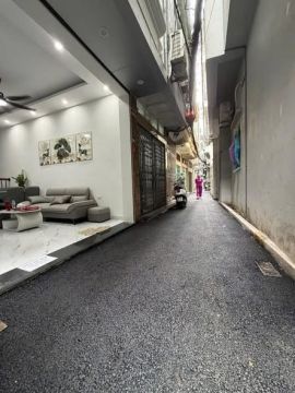 NGÃ TƯ SỞ – 6,3 TỶ CÓ NGAY NHÀ ĐẸP 30M² × 5 TẦNG – 2 THOÁNG – FULL NỘI THẤT!