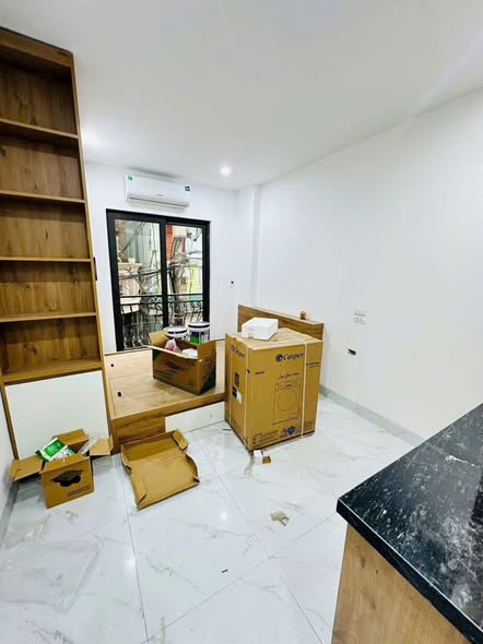 Thụy Khuê 83m2 8 tầng mặt tiền 6.1m giá 26.9 tỷ Tây Hồ