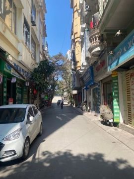 -Bán Nhà Kim Mã-Đê La Thành-kinh doanh-ngõ thông-10m ra ô tô tránh-hàng xóm thân thiết-an ninh tố...