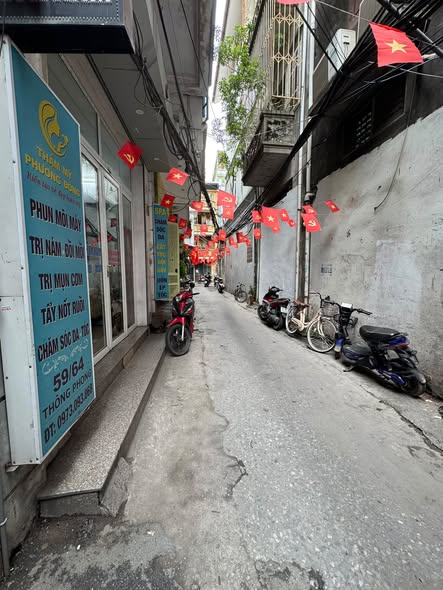Cho thuê nhà riêng 5 tầng 1 tum, tại ngõ Thông Phong- phố Tôn Đức Thắng -HN.