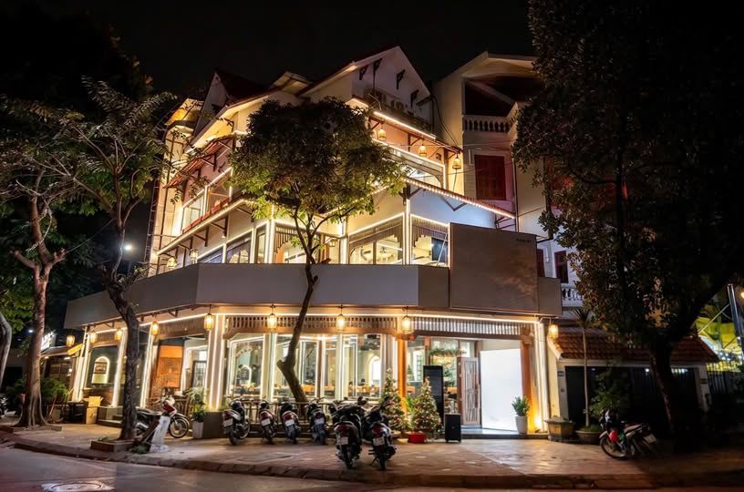 Nhượng Nhà Hàng Nướng Cao Cấp