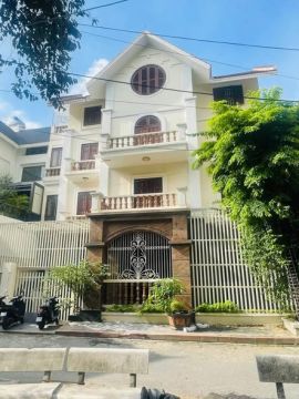 CHO THUÊ BIỆT THỰ KĐT MỸ ĐÌNH 180m2 4 Tầng - Giá 50tr Có Thương Lượng .