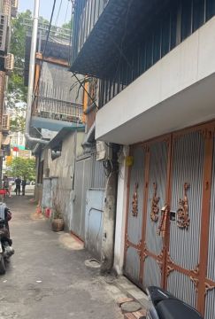 Bán nhà tập thể Hoàng Thế Thiện - Sài Đồng, Long Biên: 60m², mặt tiền 3m, ngõ thông thoáng, đầy đ...