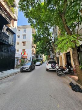 7 Triệu - Cho thuê MBKD Trung Kính - Mạc Thái Tổ. 25m2 - Ngõ Ô TÔ tránh, gần phố - Kinh doanh