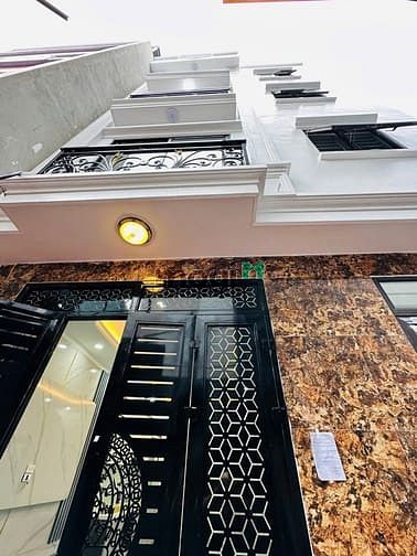 siêu phẩm ngọc hồi sát bến xe nước ngầm nhà mới koong thang máy