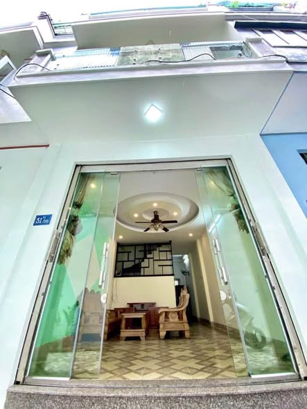 BÁN NHÀ 3 TẦNG NGÕ 155 TRẦN THÁI TÔNG – NGÕ THÔNG, NHÀ ĐẸP, GIÁ CHỈ 1,92 TỶ!