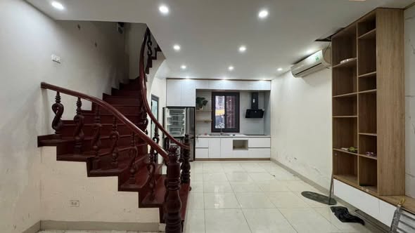 Cho thuê nhà ở ngõ 49 Vĩnh Hồ, Thịnh Quang, Đống Đa. 15.5tr