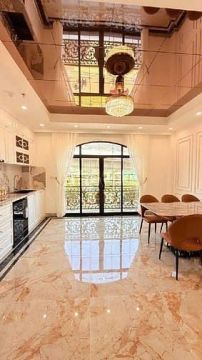 Chính Chủ Bán,Nhà Mặt Tiền Phố Đại La,Kinh Doanh Sầm Uất