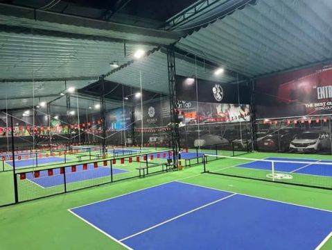 Cần Sang nhượng sân Pickleball tại phố Sài Đổng , Long Biên dt 1.500m2 gồm 7 sân Pick giá sang nh...