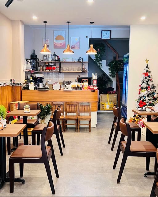 cần nhanh Cho thuê MBKD nguyên căn mặt phố Quốc Tử Giám, Đống Đa. tp hà nội