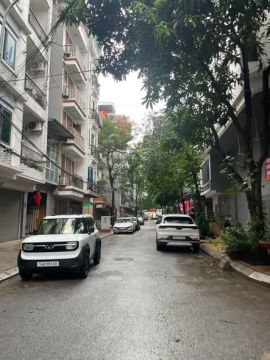 *Nhỉnh 13 tỷ-DT: 45mx5 tầng Phân lô - Vỉa hè ô tô,kinh doanh- gần ĐH Tài Nguyên Môi trường- Hồ Tù...
