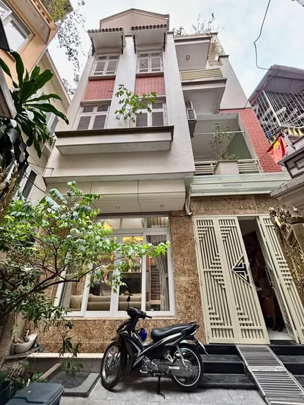 20.2 TỶ/ NHÀ LÊ DUẨN - HAI BÀ TRƯNG/ LÔ GÓC/50M RA OTO TRÁNH/100M RA CÔNG VIÊN/ 94m2/5T/mặt 7.3m