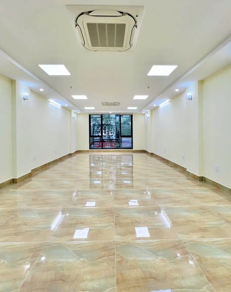 Nguyễn Viết Xuân - Hà Đông em trống văn phòng 90m2 - Giá thuê 12 triệu