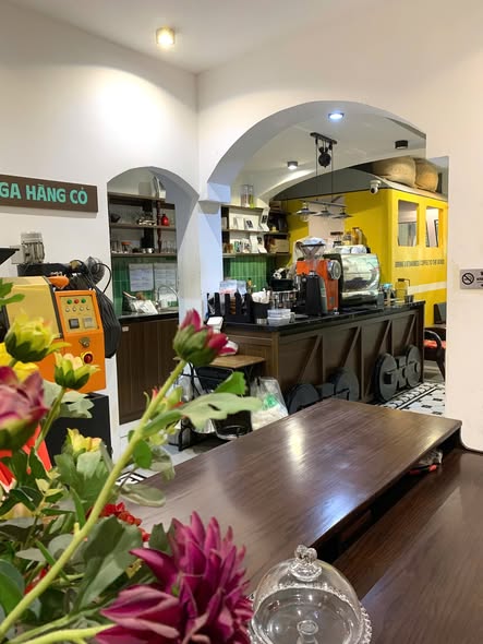 nhanh nhượng!!! quán Cafe mặt phố Phạm Huy Thông, view Hồ Ngọc Khánh, Ba Đình. hà nội . Vị trí vi...