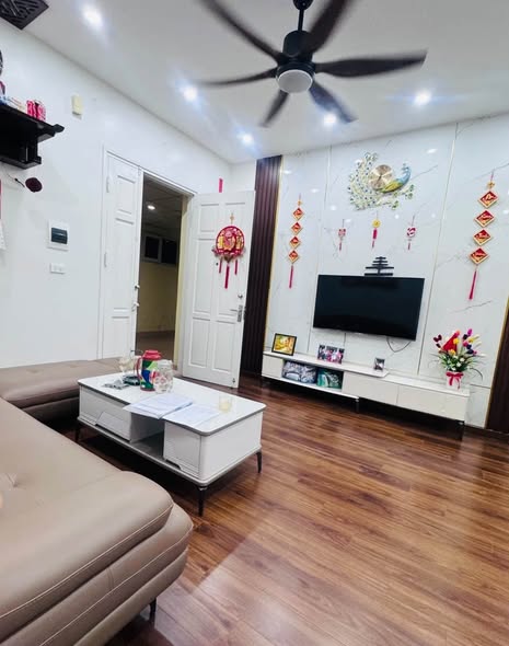 Cần Bá.nnn CC Phố Ngô Thị Nhậm -Hà Đông (ngay ngã tư) đầy đủ nội thất chỉ về ở-