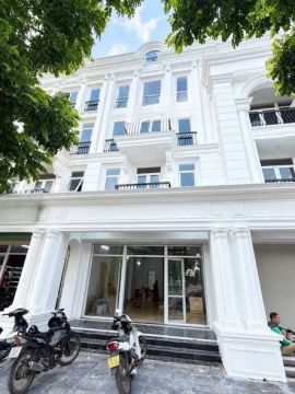 Cho thuê nhà liền kề 6,tầng mới xây