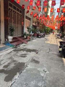 PHÂN LÔ - NGHĨA TÂN - 50M2 - 4 TẦNG - GARA Ô TÔ - KINH DOANH - Ô TÔ TRÁNH - SAU 1 NHÀ RA MẶT PHỐ _
