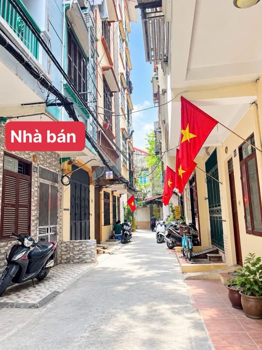 CHÙA BỘC - NGÕ RỘNG - 30M / 8 TỶ