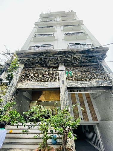 Bán Toà Căn Hộ Phố Vĩnh Phúc - Quận Ba Đình - Diện Tích 300m2 x 10t