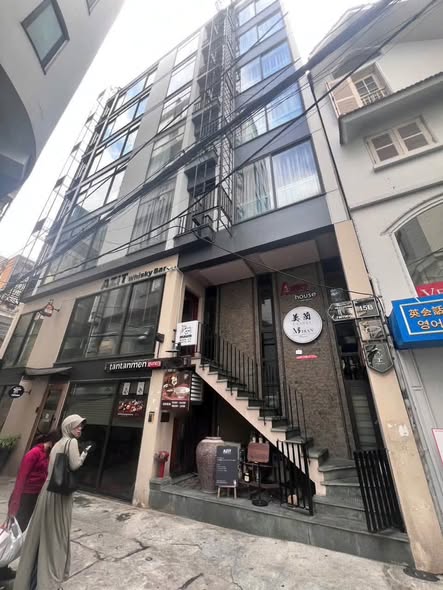 Bán toà Apartment 2 thoáng trung tâm quận Ba Đình.