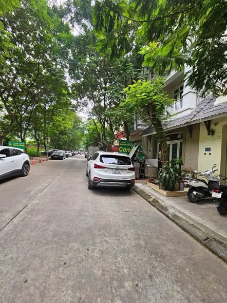 chủ cần tiền Giảm 3 ty - LK Văn Phú Hà Đông 68m/5 tầng chỉ 13.6 ty