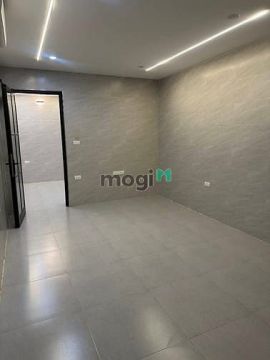 Bán nhà ngõ Minh Khai, giá 16 tỷ, 30m2x4T, căn góc, ô tô đỗ