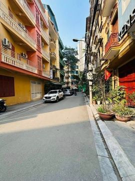 Bán Siêu Phẩm Trung Kính 70m2 x 5 Tầng, Mặt Tiền 5m, 3 ô Tô Tránh