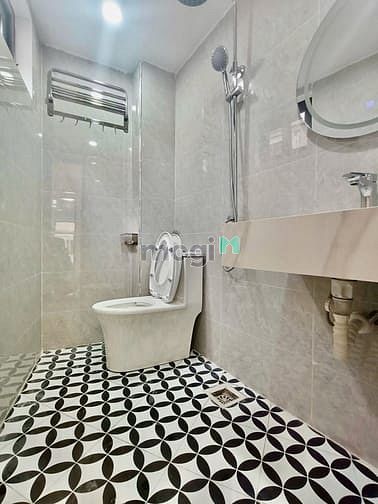 Nhà đẹp long lanh ngõ Minh Khai, giá 6.45 tỷ, hơn 26m2x3T, lô góc