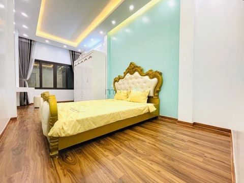 Bán nhanh nhà ngõ Đội Cấn, BĐ giá 8.5 tỷ, hơn 30m2x3T, thiện chí bán