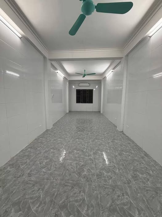 Cho thuê MBKD Triều Khúc, Hà Đông 40m- 7 tầng giá 35triệu/ tháng