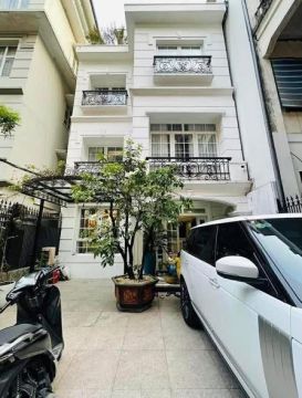 SIÊU PHẨM KIM MÃ – BIỆT THỰ 156M2 – 5 TẦNG – MT 7M – Ô TÔ VÀO NHÀ – NỘI THẤT NHẬP KHẨU
