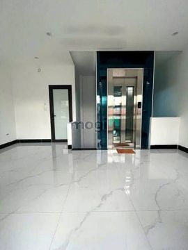 Nhà đẹp long lanh ngõ Trần Khát Chân, giá 13.5 tỷ, 45m2x5T, thang máy