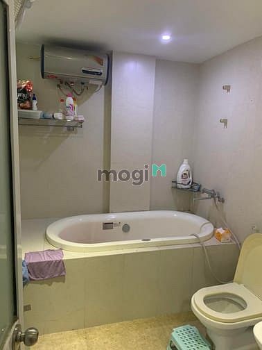 Bán nhanh nhà MP Kim Mã, giá 24 tỷ, 20m2x3T, nở hậu vượng khí