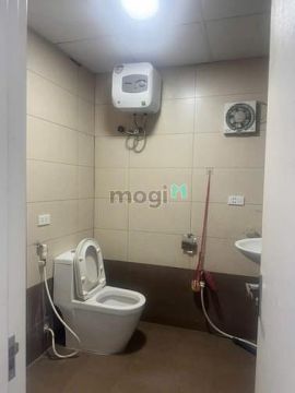 Nhà đẹp ngõ Ngọc Thuỵ, giá 7.85 tỷ, hơn 33m2x5T, ở luôn