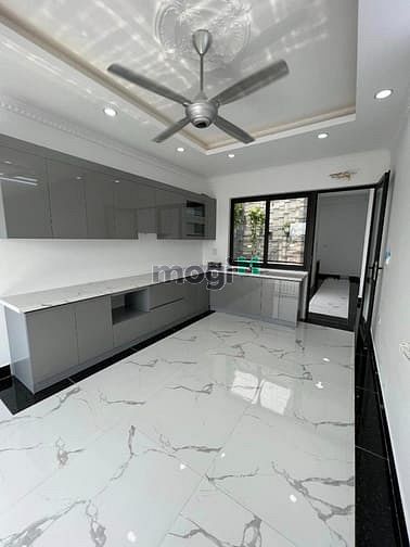 BÁN NHANH nhà đầu ngõ Đại La, giá 7.3 tỷ, 20m2x4T, KD được