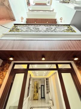 BÁN NHÀ XÂY MỚI PHỐ LÕI HAI BÀ TRƯNG – 30M² 6 TẦNG THANG MÁY NHẬP KHẨU – CÁCH NGÕ THÔNG 10M – NỘI...
